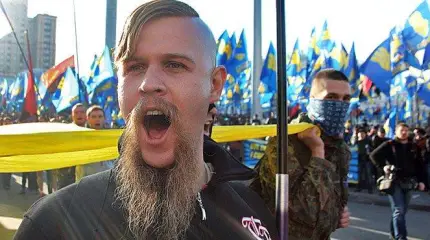 Гоп-стоп с идеологией: украинские националисты грабят людей среди бела дня