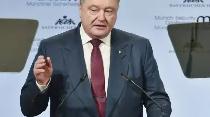 Петр Порошенко считает, что Россия превратила Крым в руины
