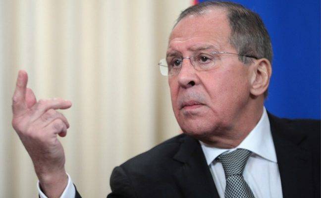 Лавров твердо ответил на угрозы и "истерику" Британии