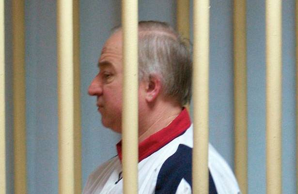 Зачем Лондон пытается обвинить Россию в отравлении Скрипаля?
