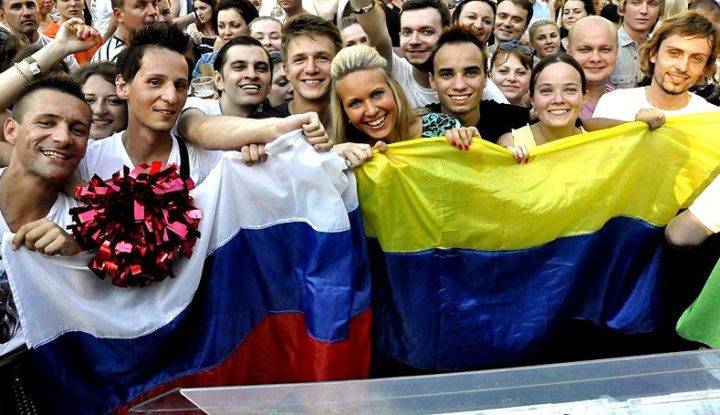 Каково быть президентом Украины, половина которой хочет обратно в Россию