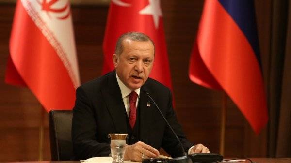 Турция поддержала авиаудары США в ущерб дружбе с Россией и Ираном
