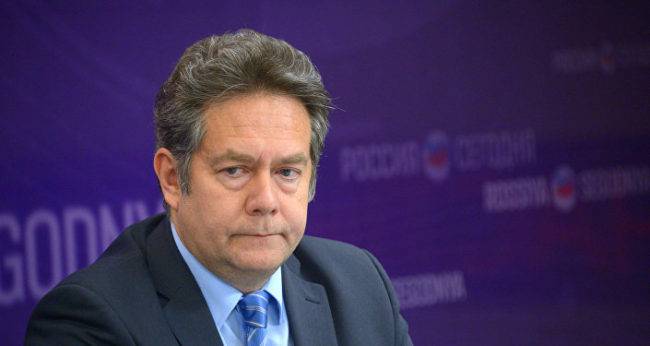 Платошкин раскрыл, чем РФ должна ударить по Мей и Макрону за САР и Скрипаля