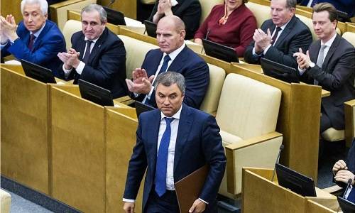 Госдума зашевелилась: ее закон «об оскорблении власти» не так поняли!