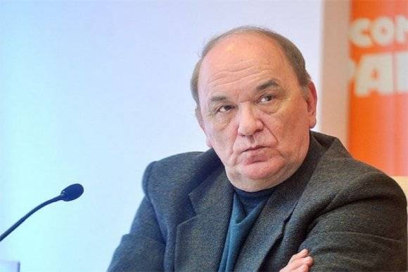 Баранец указал, по какому «странному» сценарию идет дело о крушении MH17