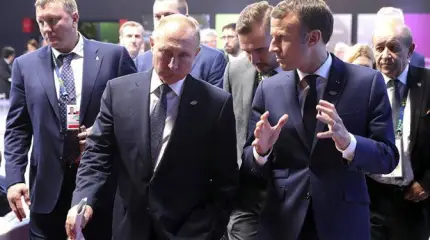 Макрон затеял новую игру с Путиным