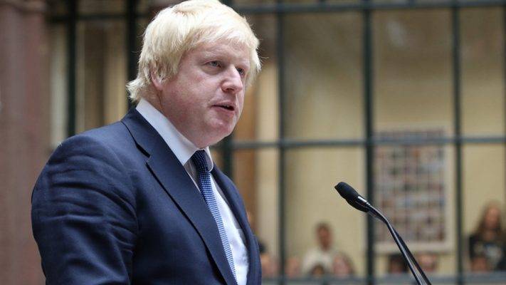Борис Джонсон решил поддержать тренд Киева, действуя "назло Путину"