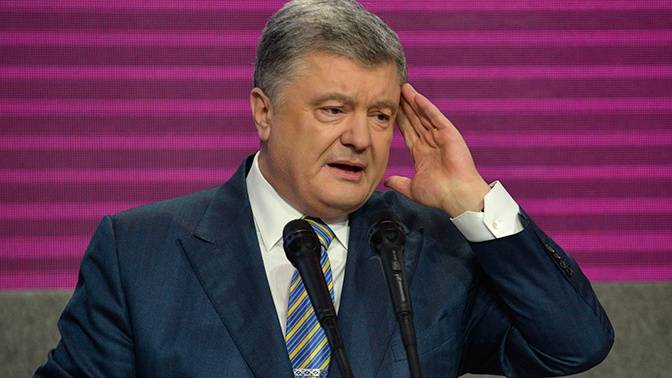Порошенко прогнали с его собственного митинга в Закарпатье