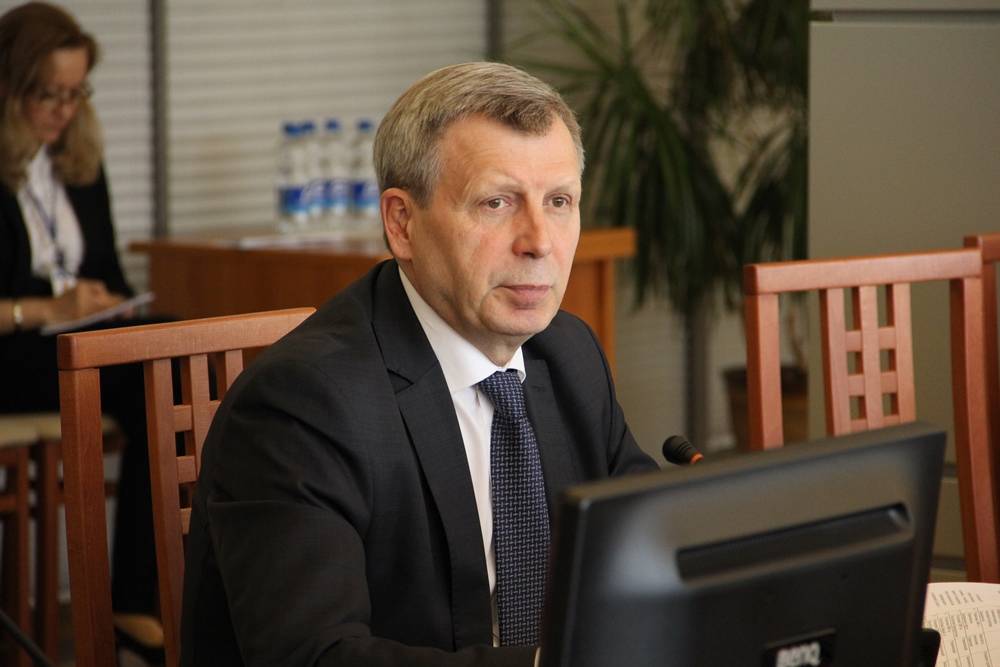 В Пенсионном фонде начали зачистку окружения Дроздова