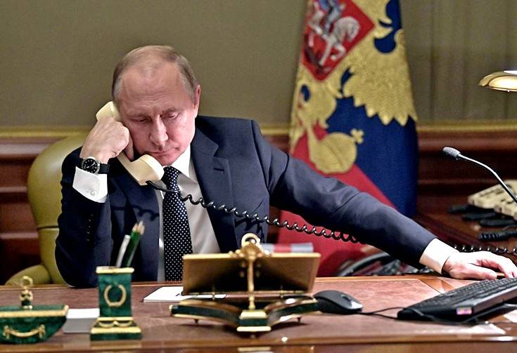 Путин впервые поговорил с Зеленским