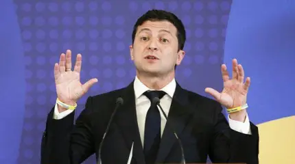 Новая люстрация на Украине: Зеленский мечтает сунуть Порошенко в мусорный б