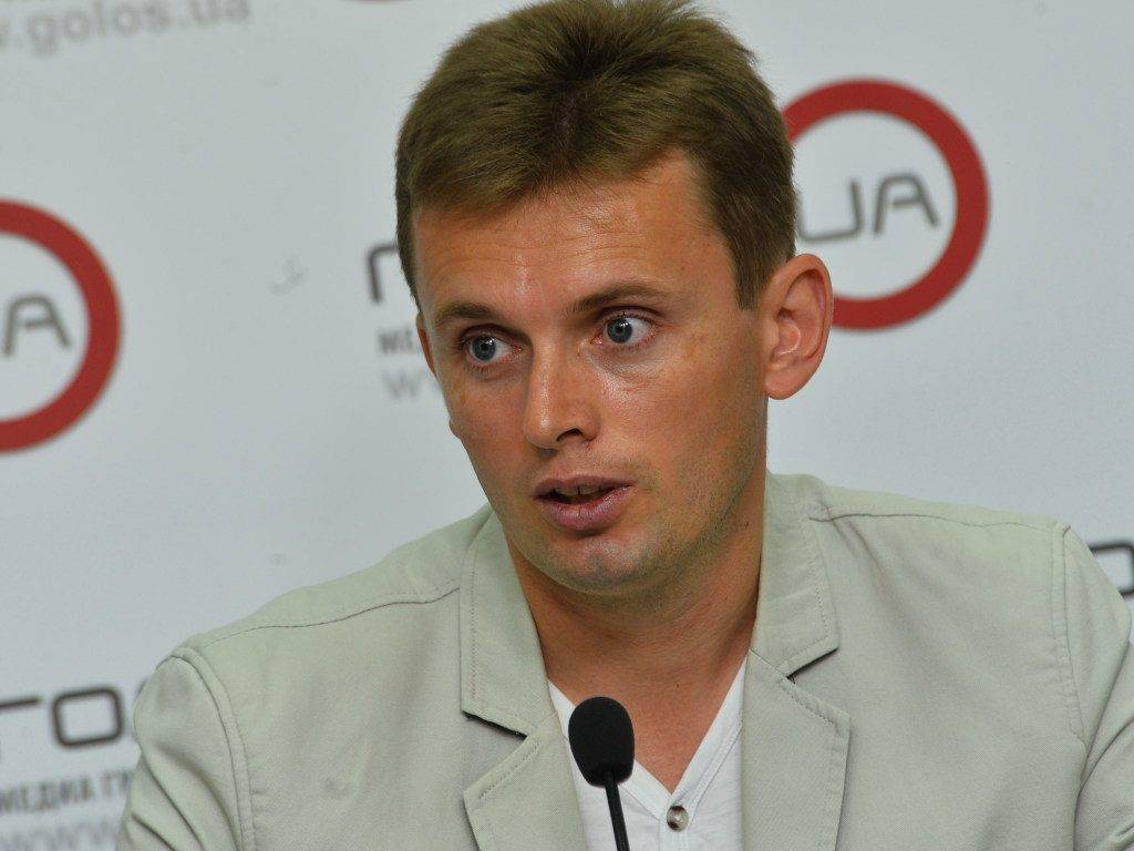 Бортник раскрыл политтехнологический ход Зеленского по люстрации Порошенко