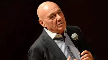 Познер рассказал, почему русский никогда не станет американцем