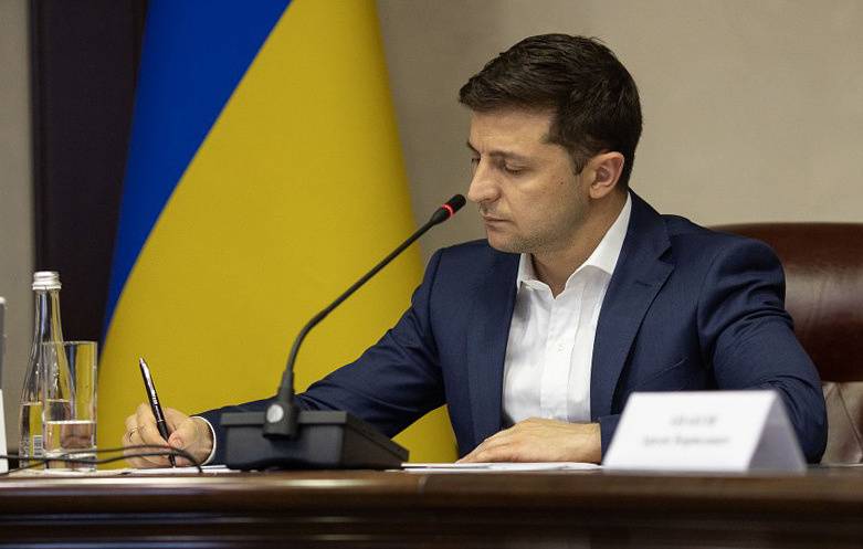 Кто выстроится за гражданством Украины, которое обещал раздавать Зеленский?