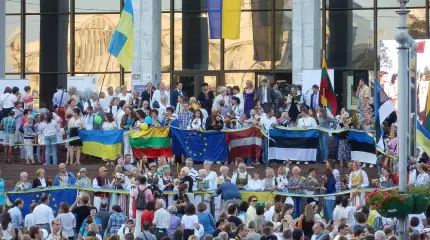 Украину и ее соседей скрепляет только русофобия