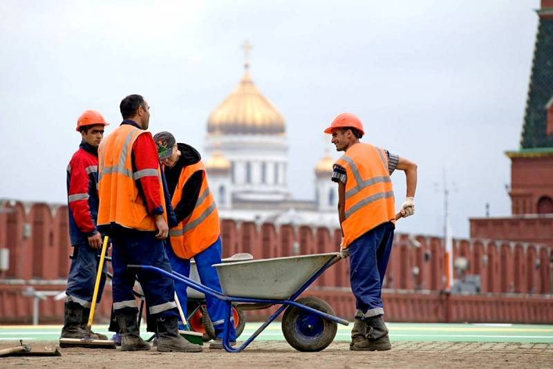 Через два поколения Россия может перестать быть русской