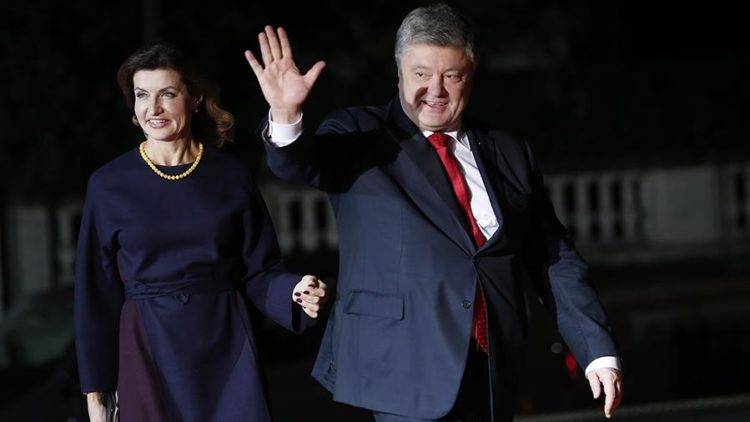 Порошенко бежал из Украины