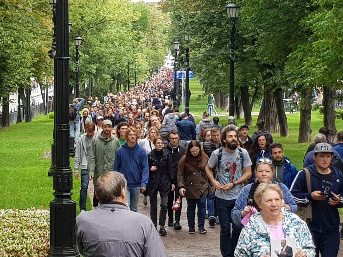 Протестные акции в Москве – развлечение скучающих столичных мажоров