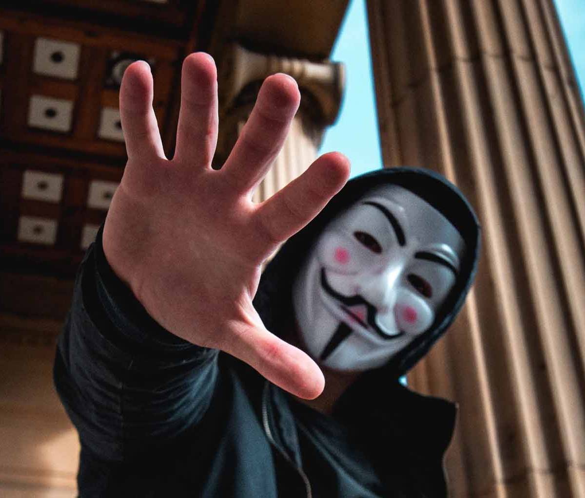 Несистемная оппозиция работает по технологиям Запада с подачи Кремля