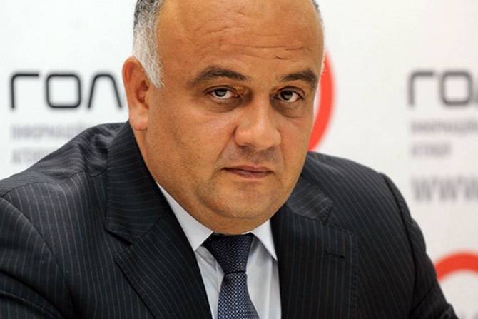 Килинкаров прокомментировал желание Зеленского провести земельную реформу