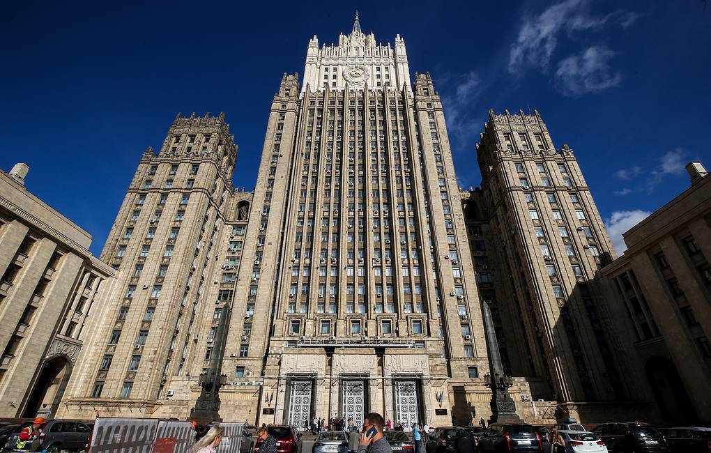 МИД РФ: пираты в Камеруне захватили судно с россиянами на борту