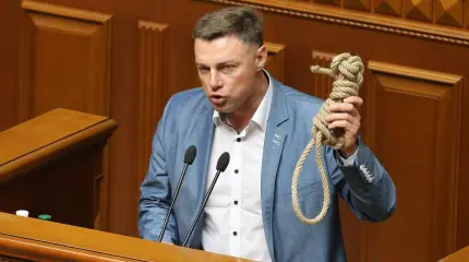 Депутата Верховной Рады Виталия Куприя облили «фекалиями»