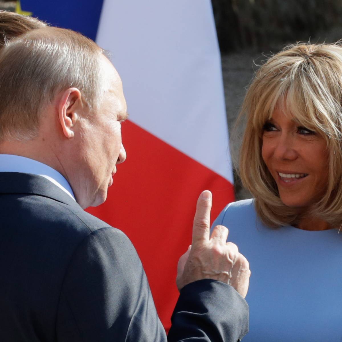 Путин сделал необычный комплимент Брижит Макрон