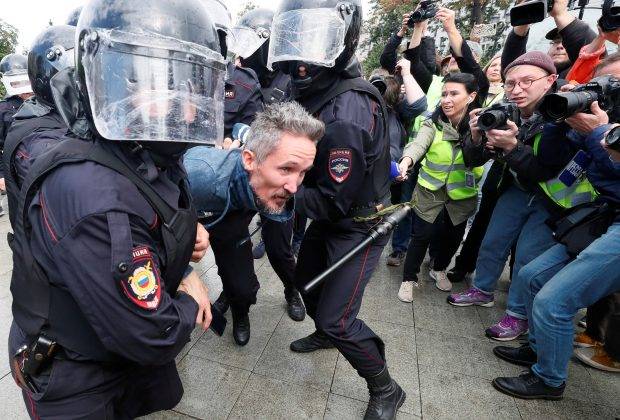 Почему у оппозиции в России ничего не получается?