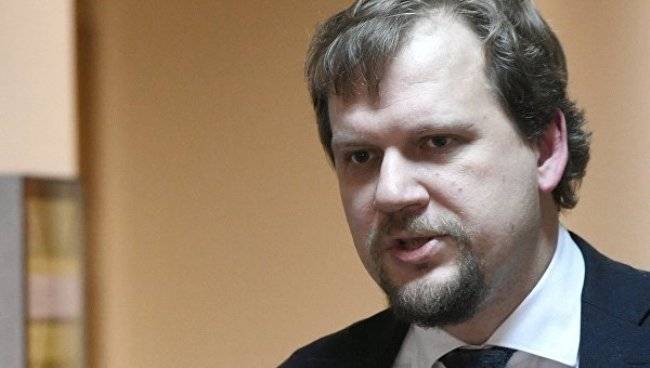 Юрий Кот: игры закончились, Запад начал очень жестко давить на Киев