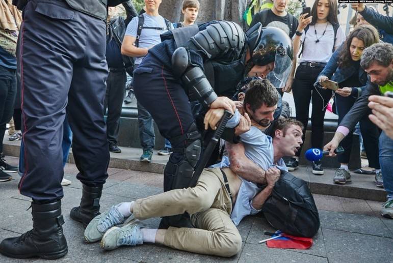 Бить или не бить – вот в чём вопрос