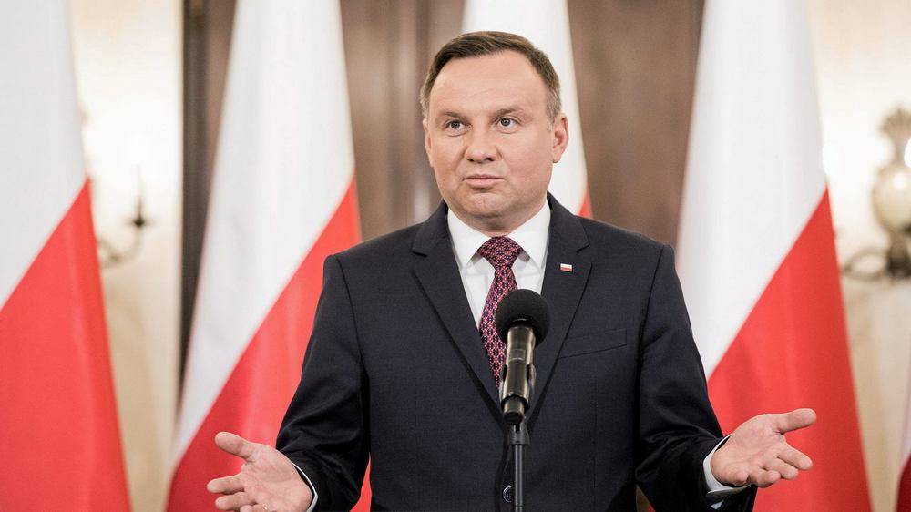 Дуда: Сталин и Гитлер договорились вместе уничтожить Польшу