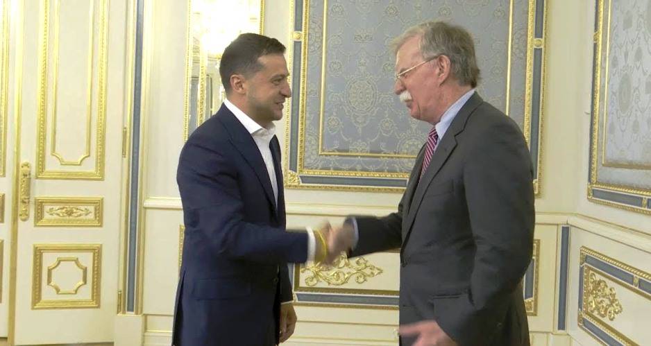 Президент Зеленский в роли Лени Голубкова