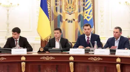 «Команда Зе» взяла паузу в бракоразводном процессе Киева с Москвой
