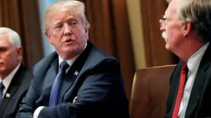 Трамп уволил Болтона за провалы США в Китае, Венесуэле и Британии