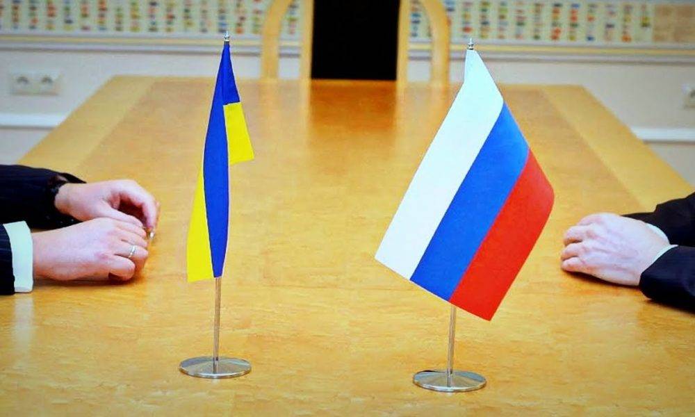Обманчивая иллюзия оттепели: Киев избрал новую тактику противостояния с РФ