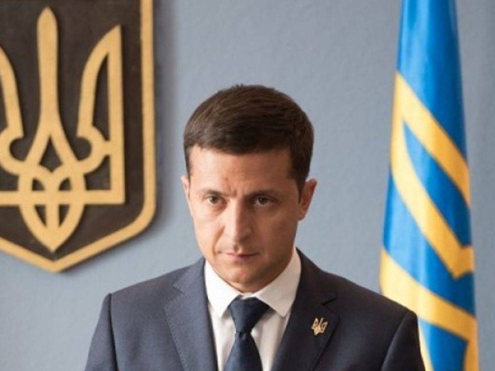 Украинские нацисты пообещали Зеленскому «Холокост» за продажу земель страны