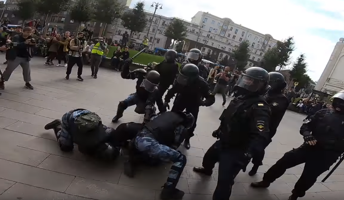 Репутация властей в опасности: эксперты о приговорах по «московскому делу»