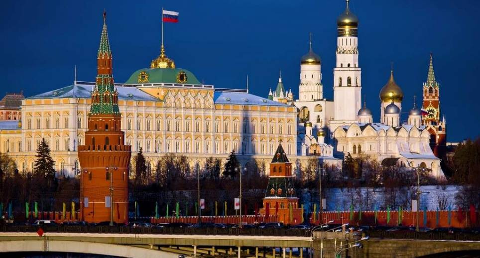 Молчаливая власть выглядит затравленной