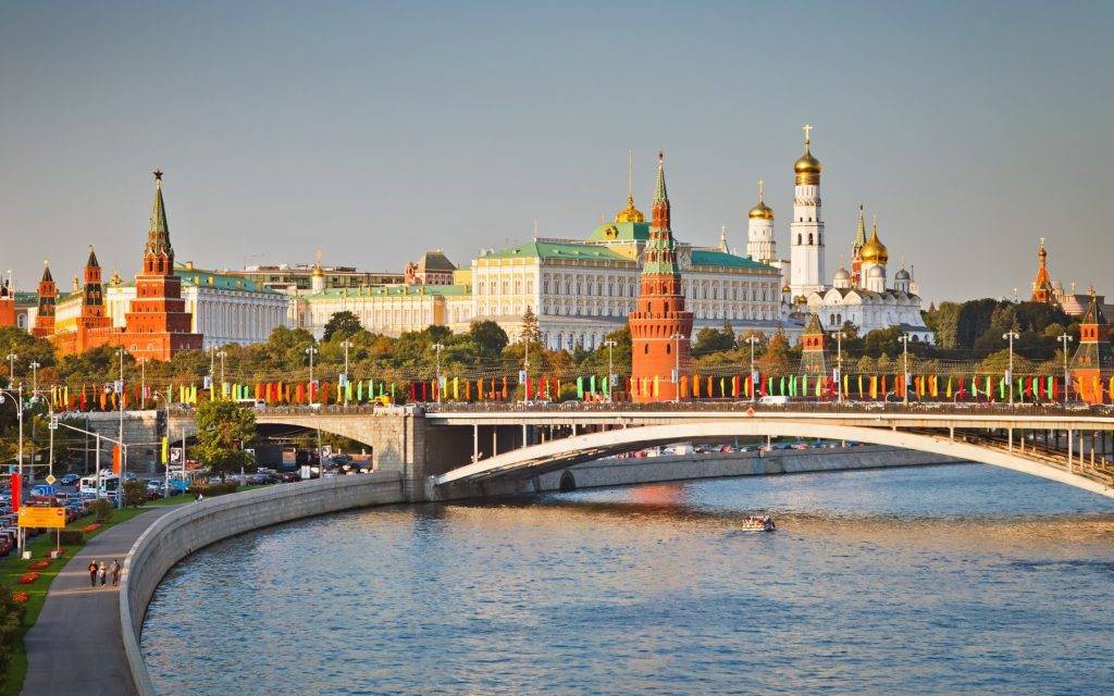 Кувейтец рассказал о поездке в суровую Россию с ржавыми «Ладами» на дорогах