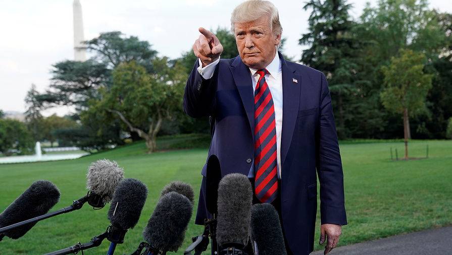 Отказ от бессмысленных действий: Трамп «сливает» Украину ради дружбы с РФ