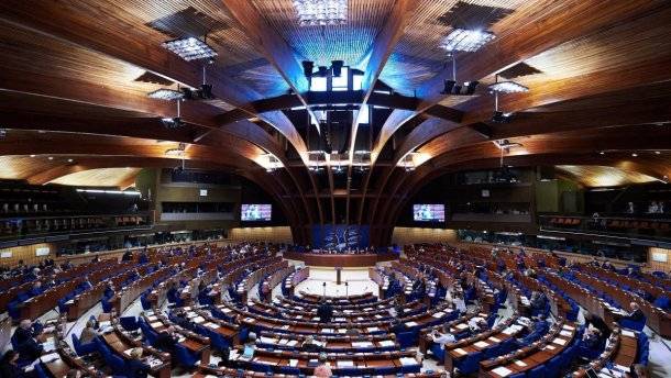 Детские обиды: украинские СМИ об отказе Киева участвовать в сессии ПАСЕ