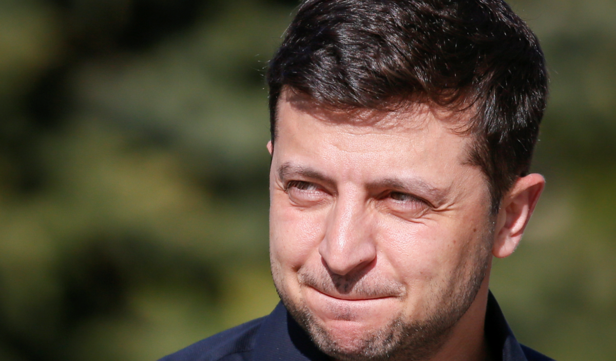 Зеленский легитимирует Украину без Крыма и Донбасса