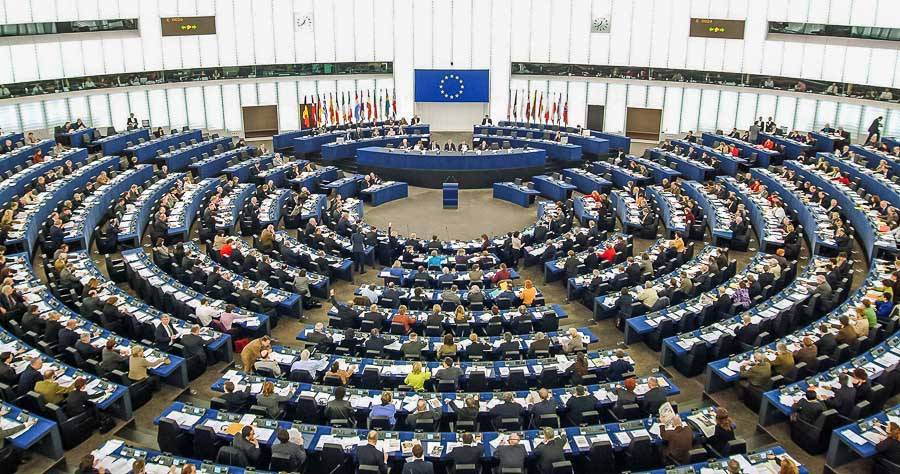 Что стоит за вопиющей резолюцией Европарламента о российском «покаянии»?