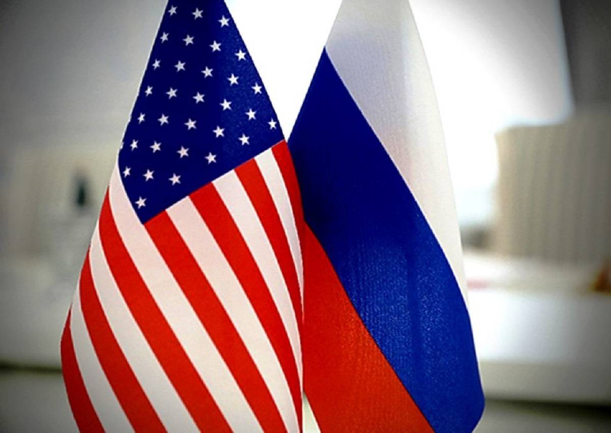 Китайские СМИ о конфликте РФ и США: Москва сжимает винтовку в руках
