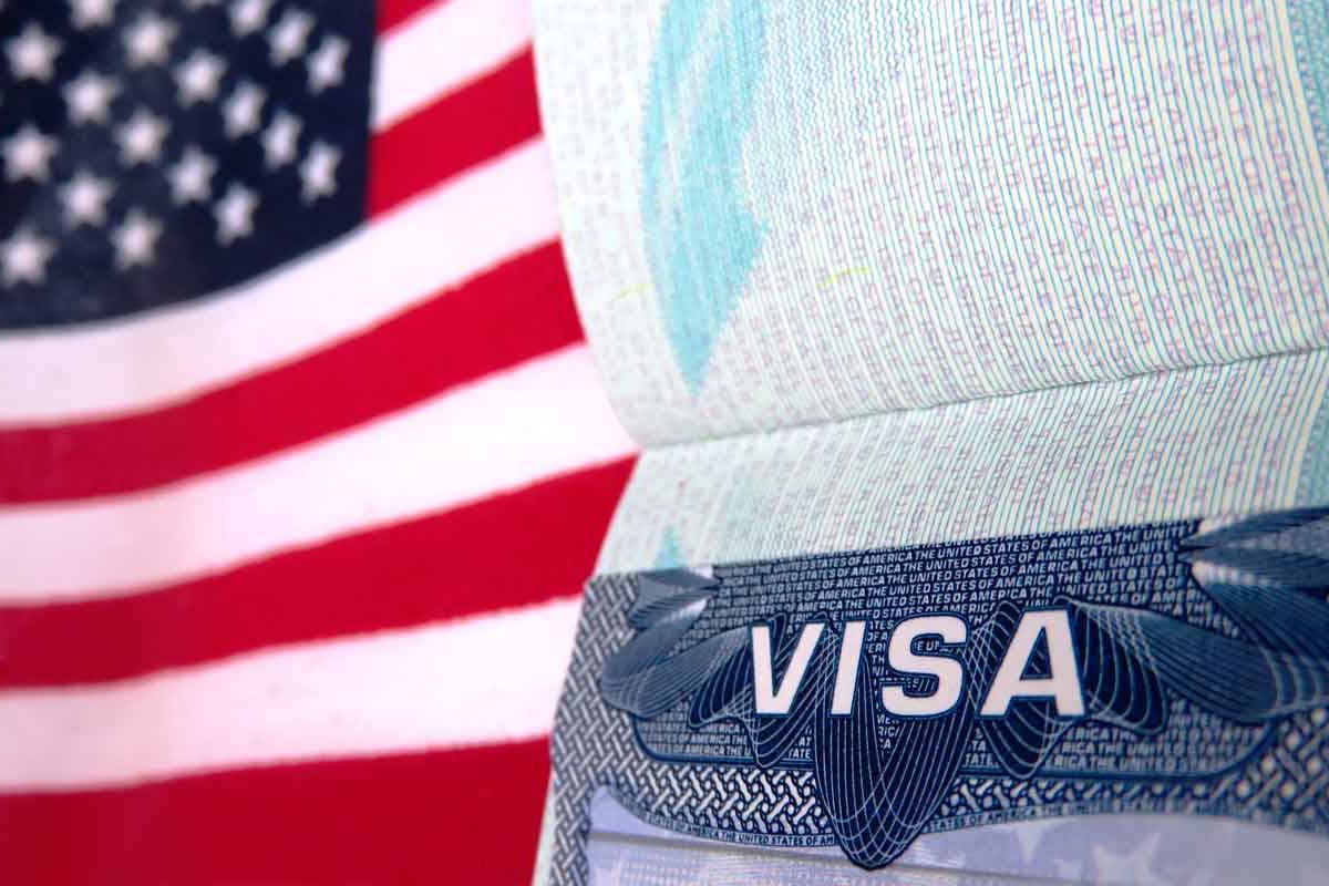 Последствия "визовой войны" с РФ: США загнали себя в санкционный тупик
