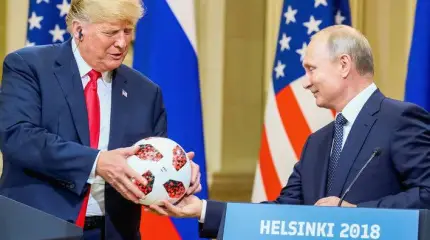 Путин и Трамп меняются местами