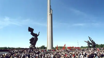 Освобождение Риги от фашистов. Для националистов это – поперек горла