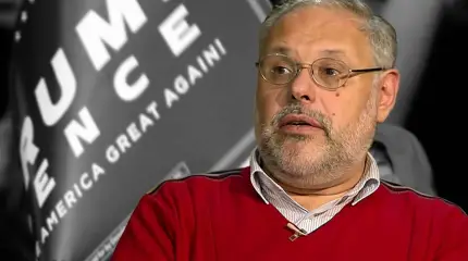 Хазин рассказал, как демократы могут устроить оранжевый госпереворот в США