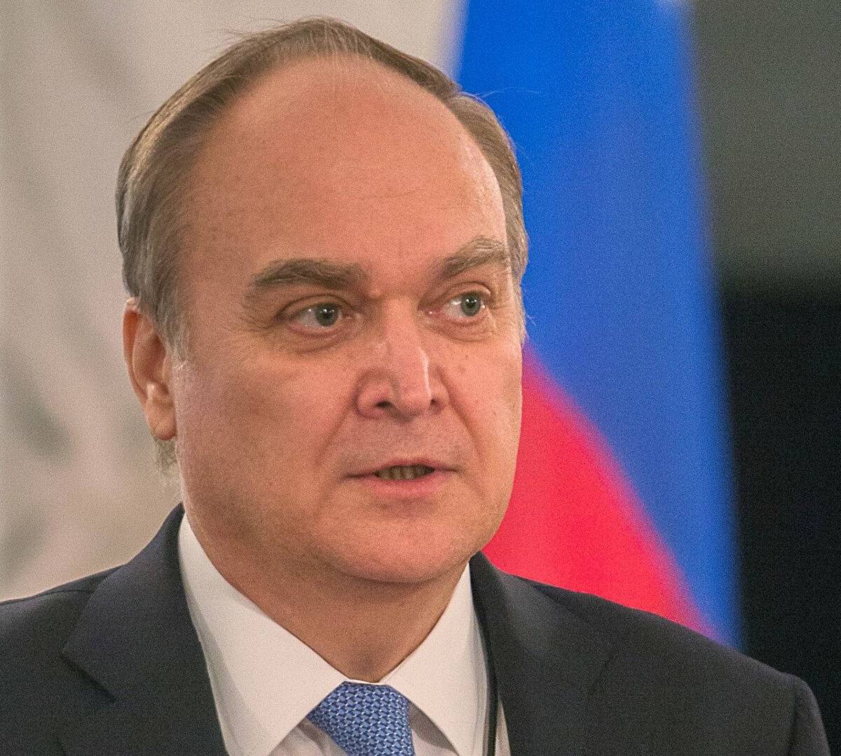 Анатолий Антонов: Вашингтон продолжает «пускать пыль в глаза»