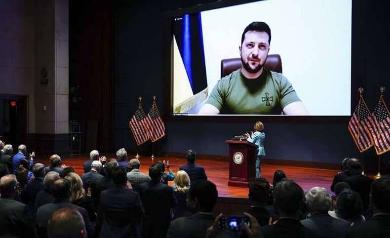 С чего это Украина вдруг так обнаглела?